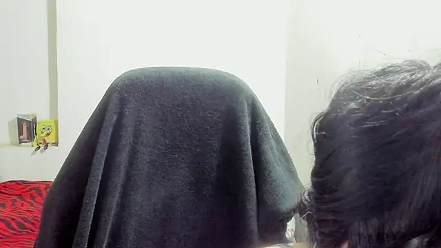 Snapshot of pink_dustt chatting on March 3, 2026, 11:43 pm pink dustt online show from March 3, 2026, 11:43 pm