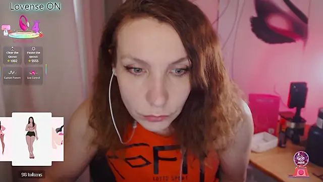 Snapshot of JohansonKatie chatting on March 18, 2025, 12:47 pm JohansonKatie online show from March 18, 2025, 12:47 pm