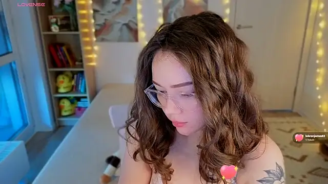 Snapshot of MilenaSaint chatting on July 27, 2026, 3:24 am MilenaSaint online show from July 27, 2026, 3:24 am