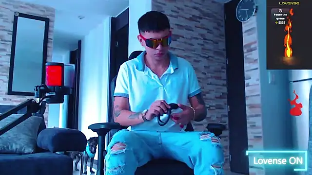 Lobito xxxl online show from November 21, 2025, 7:34 pm