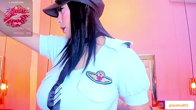 Snapshot of Eva_Grace_ chatting on November 10, 2025, 2:10 am Eva Grace online show from November 10, 2025, 2:10 am