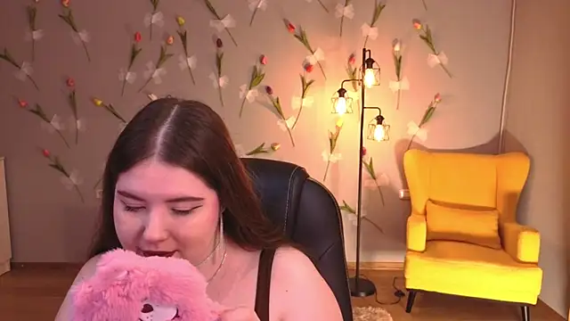 NicoleFoxery online show from April 24, 2026, 6:21 pm
