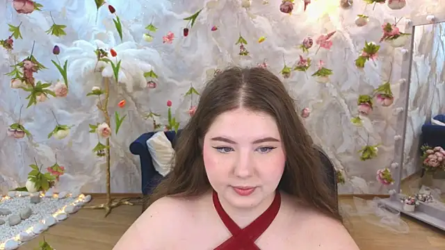 NicoleFoxery online show from July 5, 2026, 3:23 am