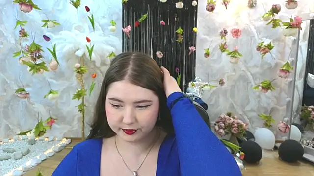 NicoleFoxery online show from July 29, 2026, 8:29 pm