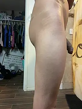 Prettyboiflaco online show from December 17, 2024, 4:12 am