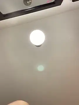 Prettyboiflaco online show from January 24, 2025, 5:11 pm