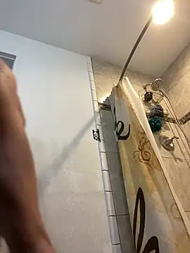 Prettyboiflaco online show from February 5, 2025, 1:58 am