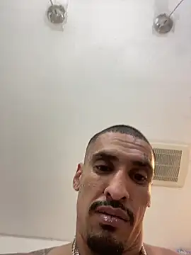 Prettyboiflaco online show from February 13, 2025, 11:17 am