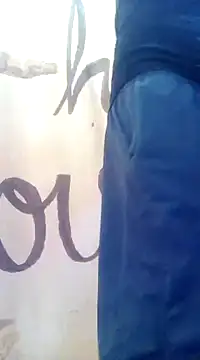 Prettyboiflaco online show from February 14, 2025, 8:21 am