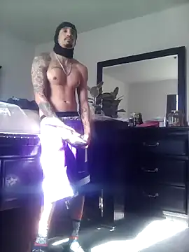 Prettyboiflaco online show from February 21, 2025, 4:37 pm