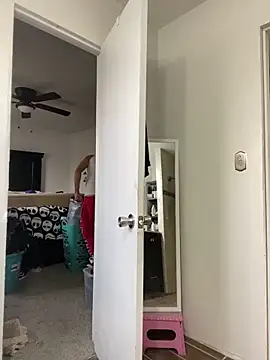 Prettyboiflaco online show from March 19, 2025, 12:37 am