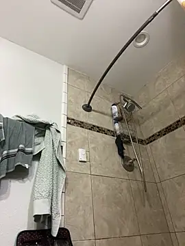 Prettyboiflaco online show from September 19, 2025, 3:19 am