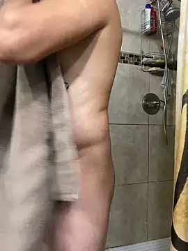 Prettyboiflaco online show from October 31, 2025, 11:44 am