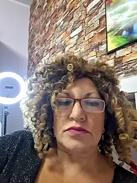 Snapshot of Hot_Azaleea chatting on October 8, 2025, 6:44 am Hot Azaleea online show from October 8, 2025, 6:44 am