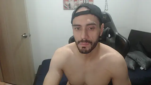 Snapshot of samuelgarcia_ chatting on September 16, 2025, 10:27 am samuelgarcia  online show from September 16, 2025, 10:27 am