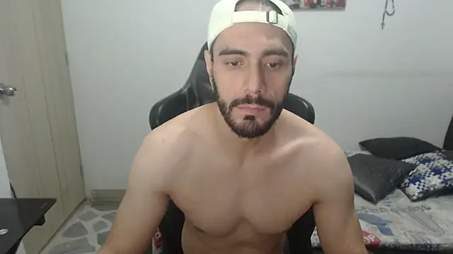 samuelgarcia  online show from November 3, 2025, 10:16 am