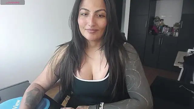 Snapshot of michell_fun23 chatting on May 19, 2026, 3:18 pm michell fun23 online show from May 19, 2026, 3:18 pm