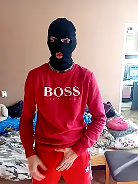 MlodyDres online show from February 18, 2025, 11:33 am