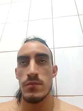 Snapshot of TommyMomentum chatting on January 4, 2025, 4:23 am TommyMomentum online show from January 4, 2025, 4:23 am