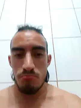 Snapshot of TommyMomentum chatting on January 6, 2025, 6:47 am TommyMomentum online show from January 6, 2025, 6:47 am