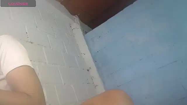 Snapshot of jasminne_ chatting on October 22, 2025, 4:51 pm jasminne online show from October 22, 2025, 4:51 pm