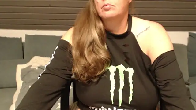 KimMitchelli online show from September 17, 2025, 8:10 pm