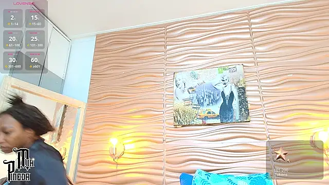 Snapshot of mia_pineda chatting on September 27, 2025, 9:09 pm mia pineda online show from September 27, 2025, 9:09 pm