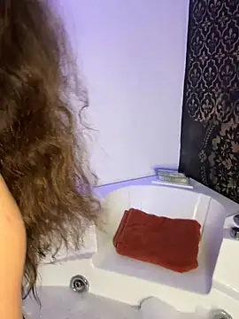 Snapshot of Marilyn_La_Rose chatting on March 5, 2026, 10:17 pm Marilyn La Rose online show from March 5, 2026, 10:17 pm