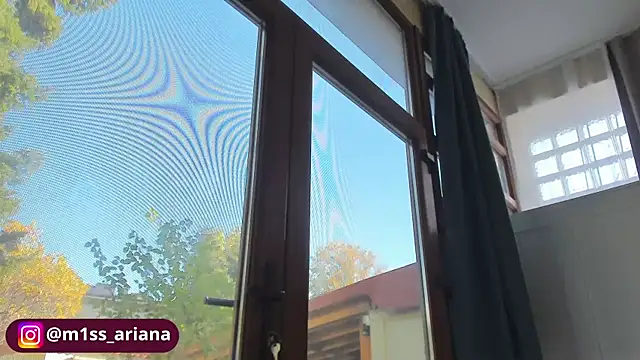 Miss Ariana  online show from November 2, 2025, 7:55 am