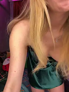 RockQueen A online show from January 24, 2025, 6:03 am