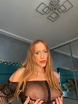 RockQueen A online show from June 10, 2026, 4:50 pm