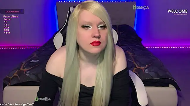 Snapshot of camsmiley chatting on March 20, 2026, 7:19 pm camsmiley online show from March 20, 2026, 7:19 pm