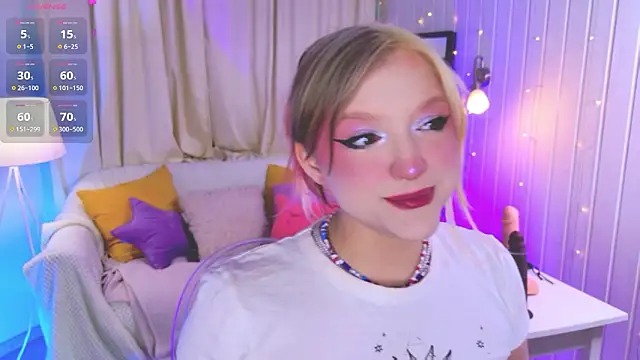 Snapshot of Crazy_Wine chatting on March 25, 2026, 10:16 pm Crazy Wine online show from March 25, 2026, 10:16 pm