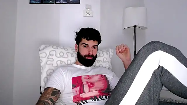 Verycutex online show from January 9, 2026, 7:44 am