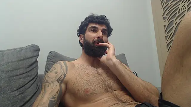 Verycutex online show from February 4, 2026, 6:03 pm