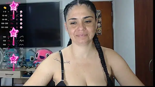 Snapshot of selena_ferri chatting on December 4, 2024, 7:56 pm selena ferri online show from December 4, 2024, 7:56 pm