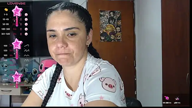 Snapshot of selena_ferri chatting on December 5, 2024, 8:33 pm selena ferri online show from December 5, 2024, 8:33 pm