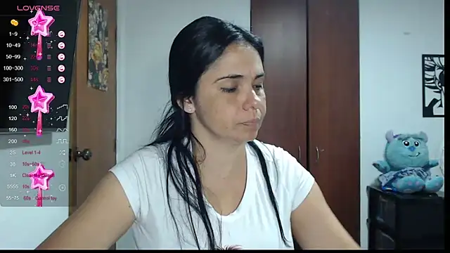 Snapshot of selena_ferri chatting on December 17, 2024, 1:50 am selena ferri online show from December 17, 2024, 1:50 am