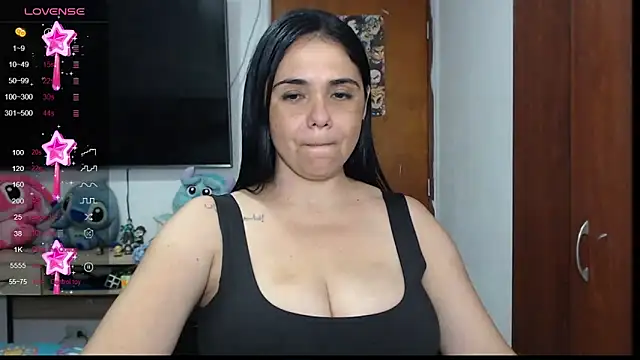 Snapshot of selena_ferri chatting on January 10, 2025, 2:25 am selena ferri online show from January 10, 2025, 2:25 am