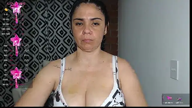 Snapshot of selena_ferri chatting on January 14, 2025, 1:36 am selena ferri online show from January 14, 2025, 1:36 am