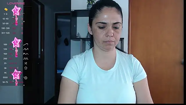 Snapshot of selena_ferri chatting on January 14, 2025, 9:41 pm selena ferri online show from January 14, 2025, 9:41 pm
