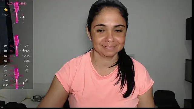 Snapshot of selena_ferri chatting on February 16, 2025, 2:31 am selena ferri online show from February 16, 2025, 2:31 am