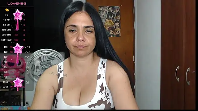 Snapshot of selena_ferri chatting on February 28, 2025, 2:42 am selena ferri online show from February 28, 2025, 2:42 am