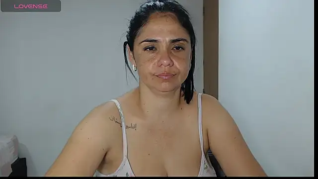 Snapshot of selena_ferri chatting on October 8, 2025, 1:36 am selena ferri online show from October 8, 2025, 1:36 am