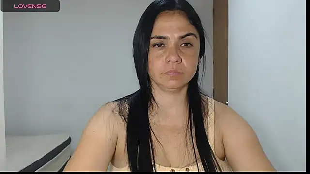 Snapshot of selena_ferri chatting on October 25, 2025, 2:19 am selena ferri online show from October 25, 2025, 2:19 am