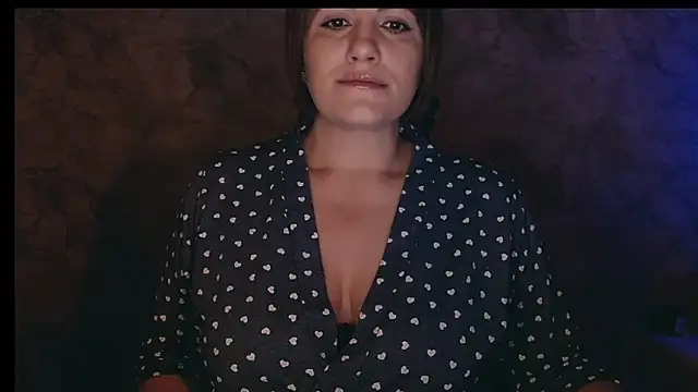 Snapshot of _letty_ chatting on October 8, 2025, 10:29 pm letty online show from October 8, 2025, 10:29 pm