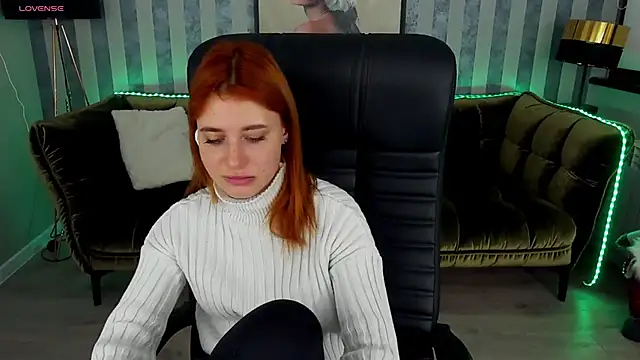 EmilyFoxxi online show from December 20, 2024, 9:21 am