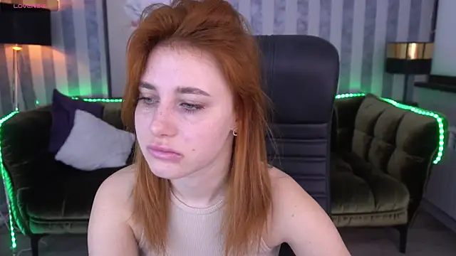 EmilyFoxxi online show from February 10, 2025, 6:31 am