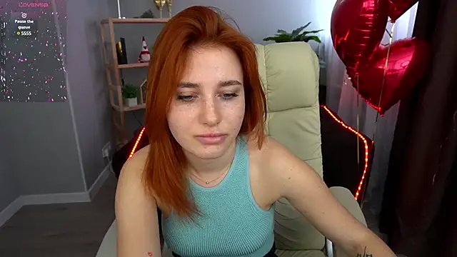 EmilyFoxxi online show from February 14, 2025, 12:25 pm