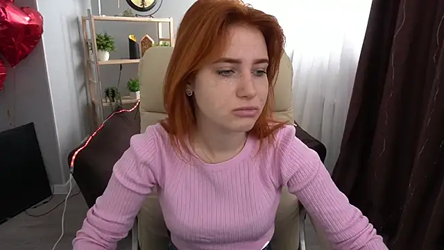 EmilyFoxxi online show from March 8, 2025, 6:32 am